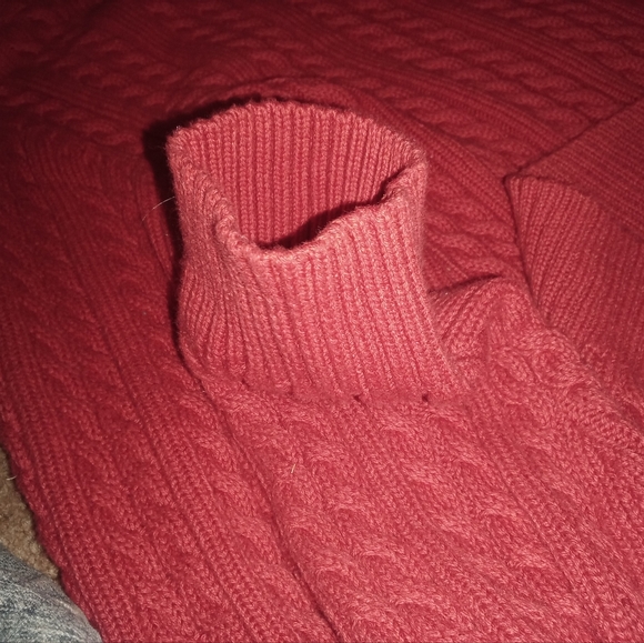 Croft & Barrow SET(Red&Gray) Vintage Cable Knit V-neck Sweaters. Sz. Women XL - Picture 12 of 16